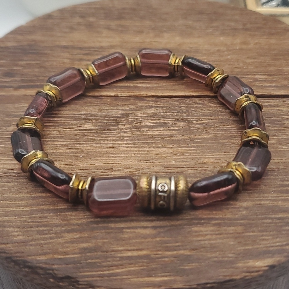 Gorgeous magnetic copper closure hard candy style beaded bracelet B2024
